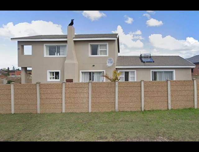 3 BEDROOM PROPERTY TO RENT IN JEFFREYS BAY CENTRAL